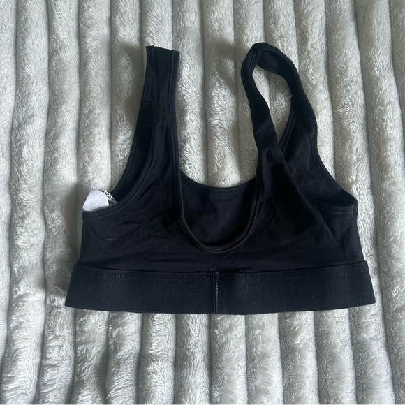 Calvin Klein Underwear Women’s XS Black Bralette - Picture 2 of 4